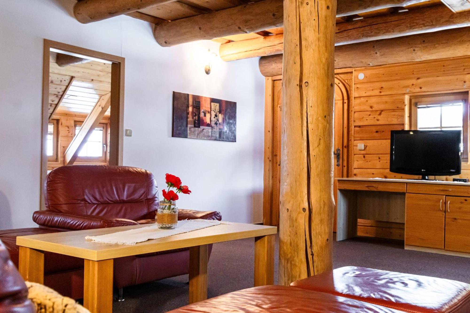 Hotel Grůň Mosty u Jablunkova Buitenkant foto