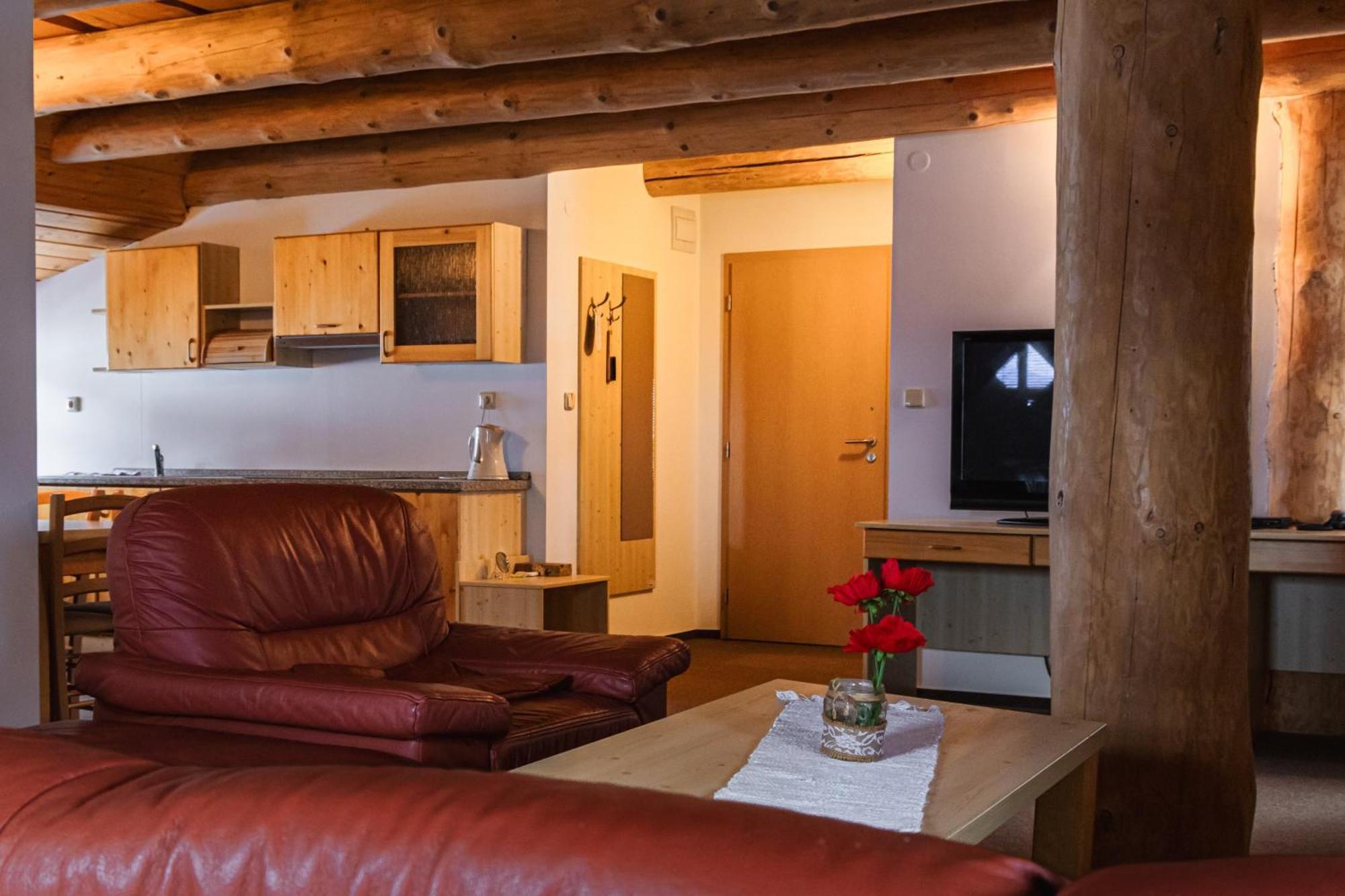 Hotel Grůň Mosty u Jablunkova Buitenkant foto