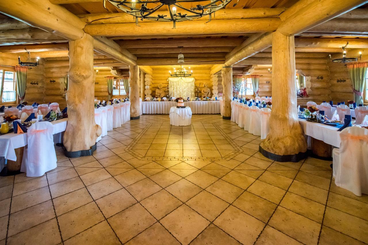 Hotel Grůň Mosty u Jablunkova Buitenkant foto